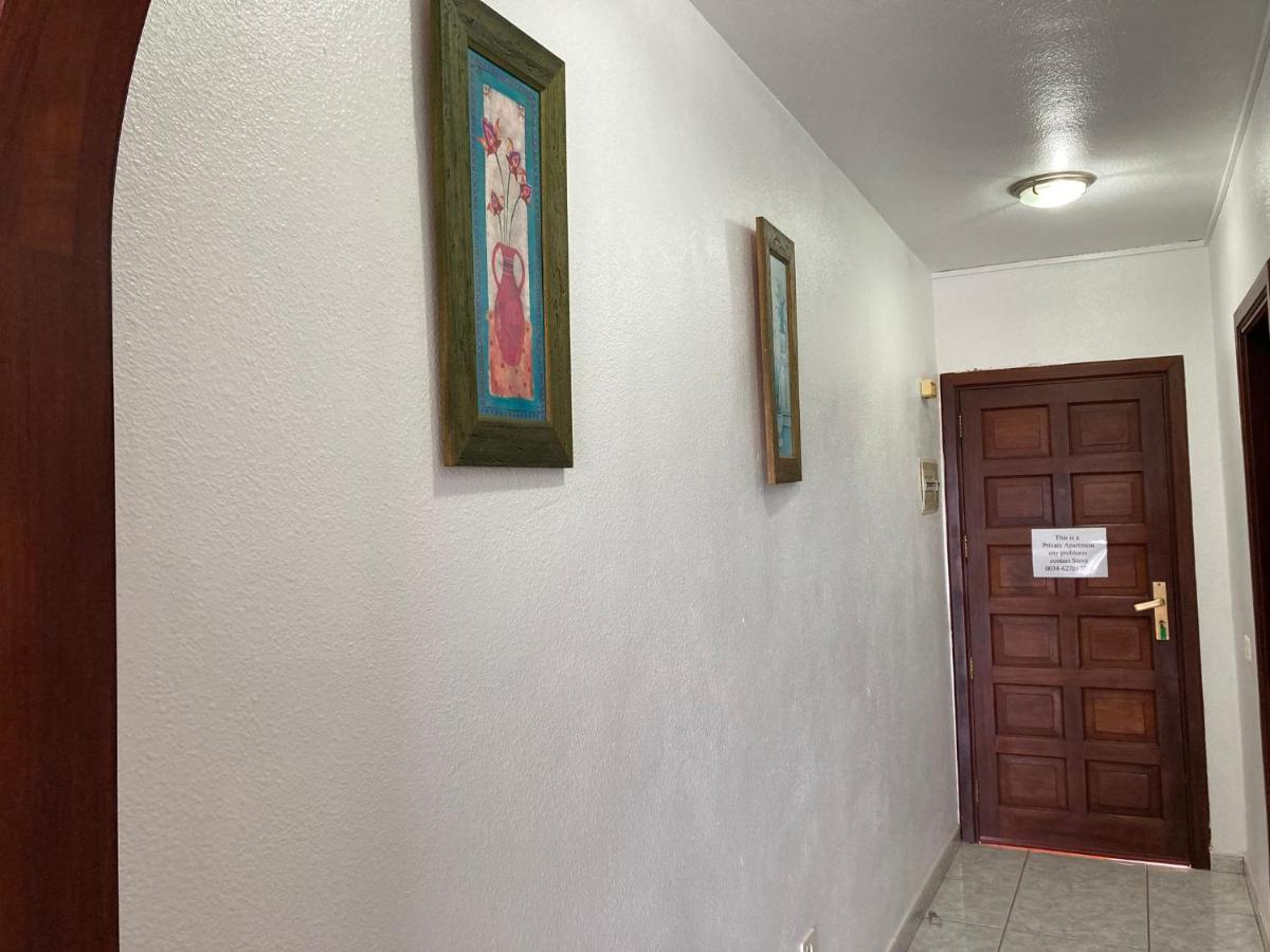 Victoria Court 2, Los Cristianos Guincho  Ngoại thất bức ảnh